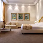 Ca' San Giorgio לינה וארוחת בוקר 4*