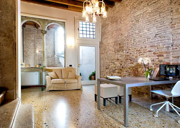 Ca' San Giorgio Bed & Breakfast 4*